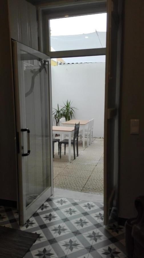 セトゥーバル Alcacaria Do Bairro Bed & Breakfast エクステリア 写真