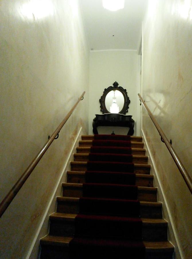 セトゥーバル Alcacaria Do Bairro Bed & Breakfast エクステリア 写真