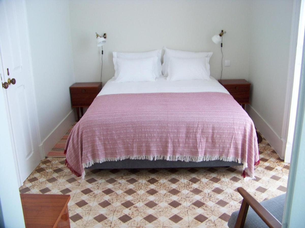 セトゥーバル Alcacaria Do Bairro Bed & Breakfast エクステリア 写真