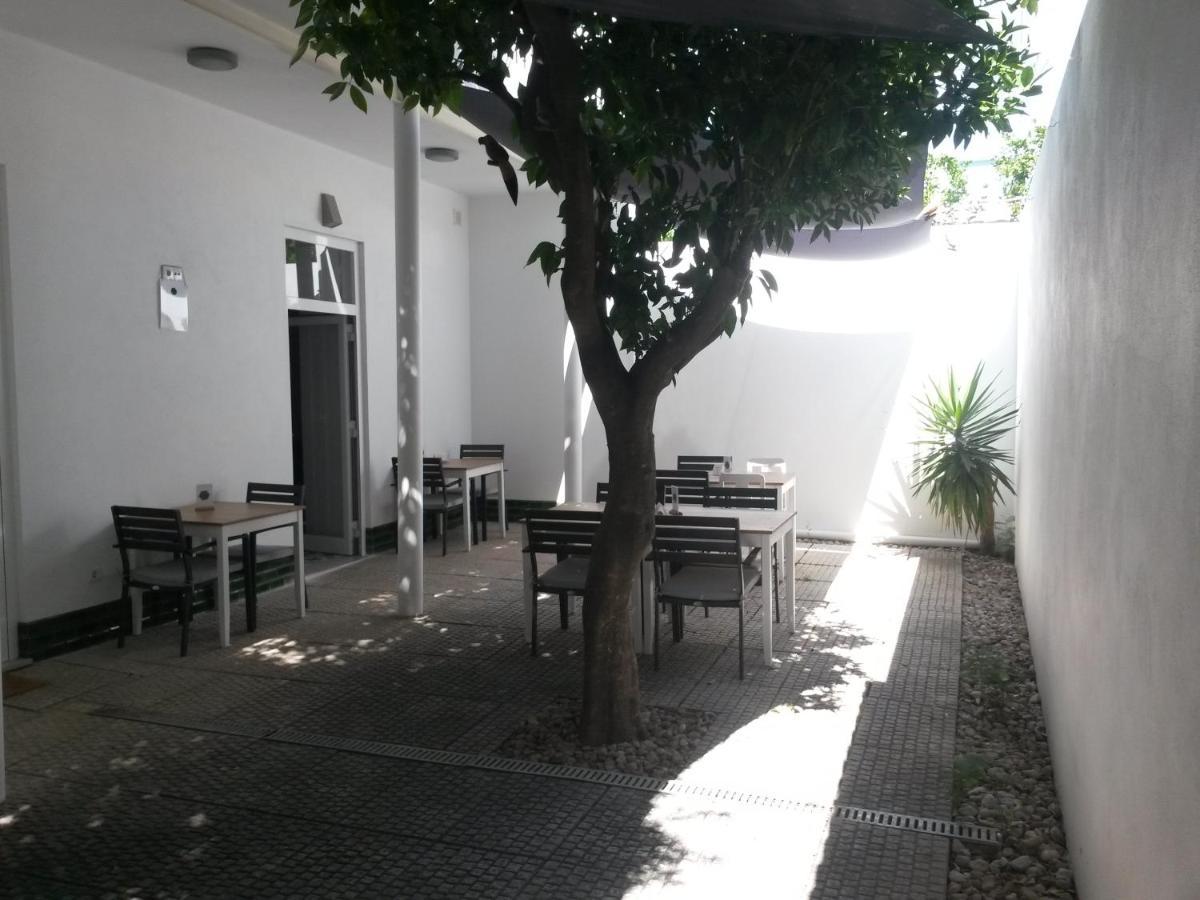 セトゥーバル Alcacaria Do Bairro Bed & Breakfast エクステリア 写真